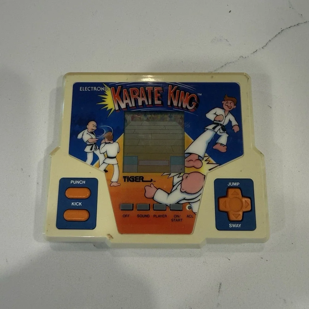 Karate King Tiger Electronics‎ Handheld LCD Game 1987 Vintage Tested Working